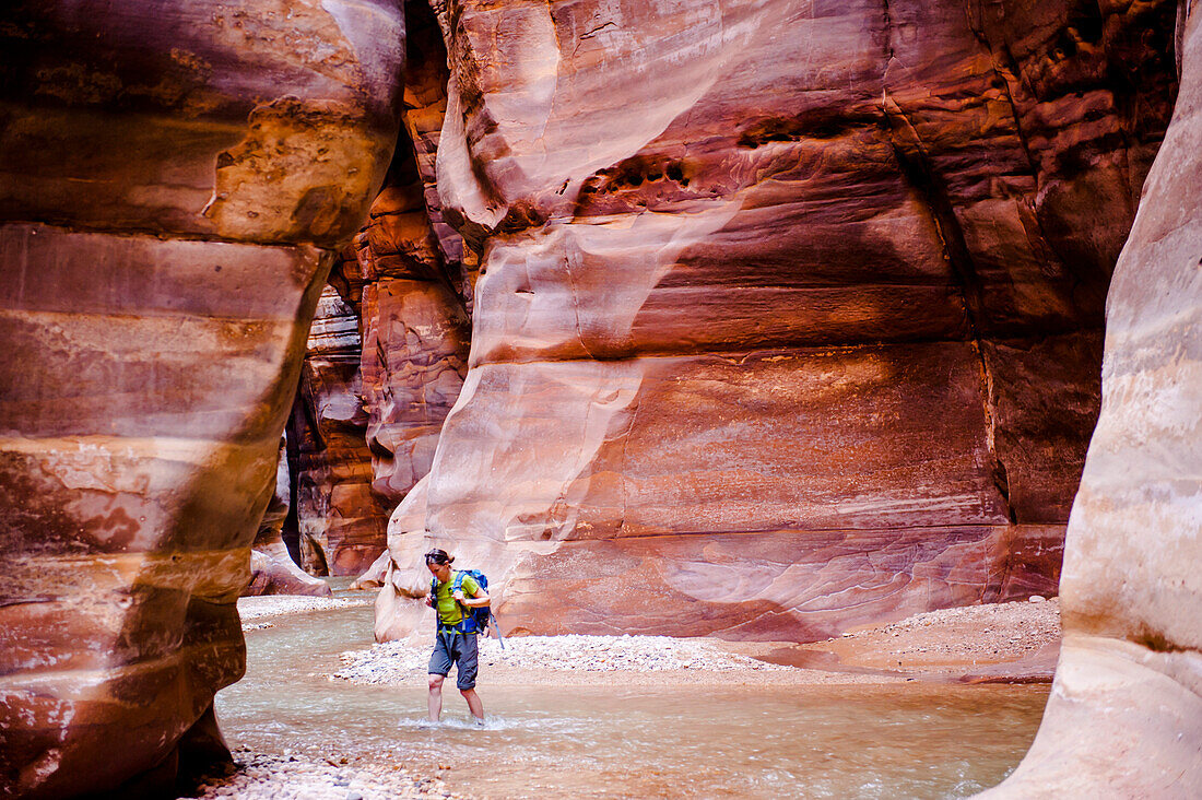 Hiking in Wadi Mujib